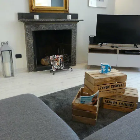 Cavour5 Apartment *